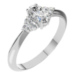 Load image into Gallery viewer, Elegant Oval Cluster Ring - RI9384